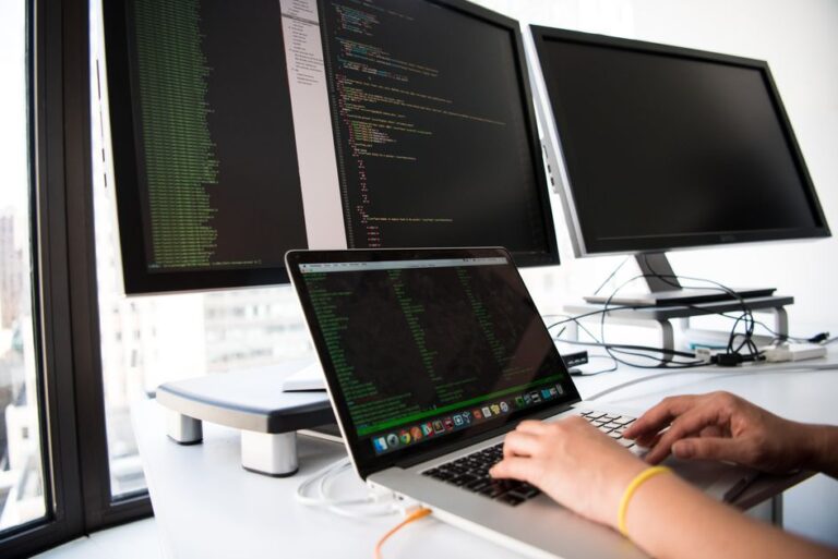 Kubernetes in Hybrid Cloud: Container Orchestration Across On-Prem and Cloud